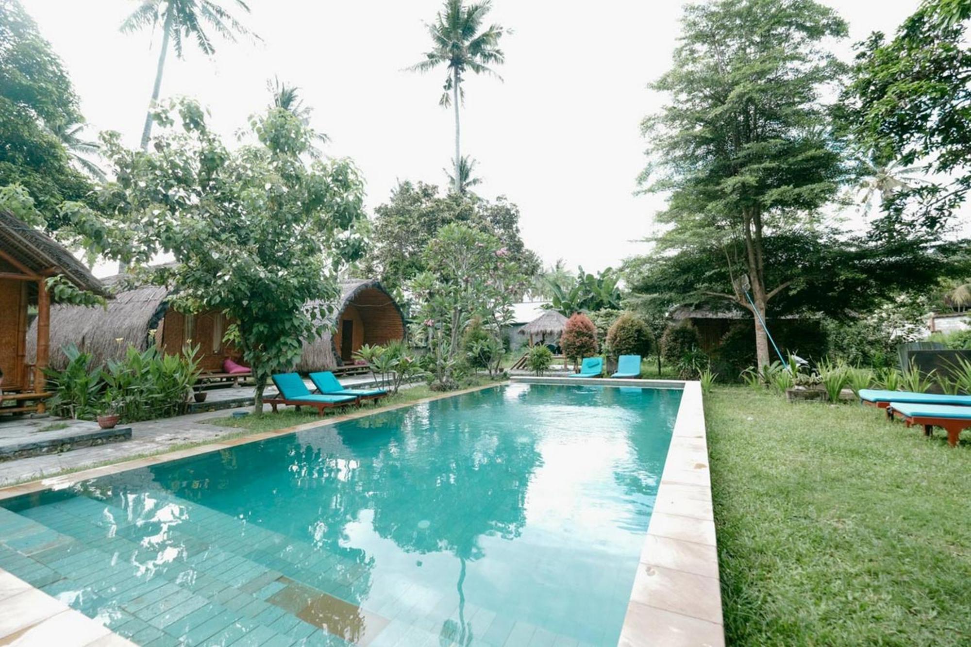Cici Bungalow Senggigi Mangsit Kültér fotó